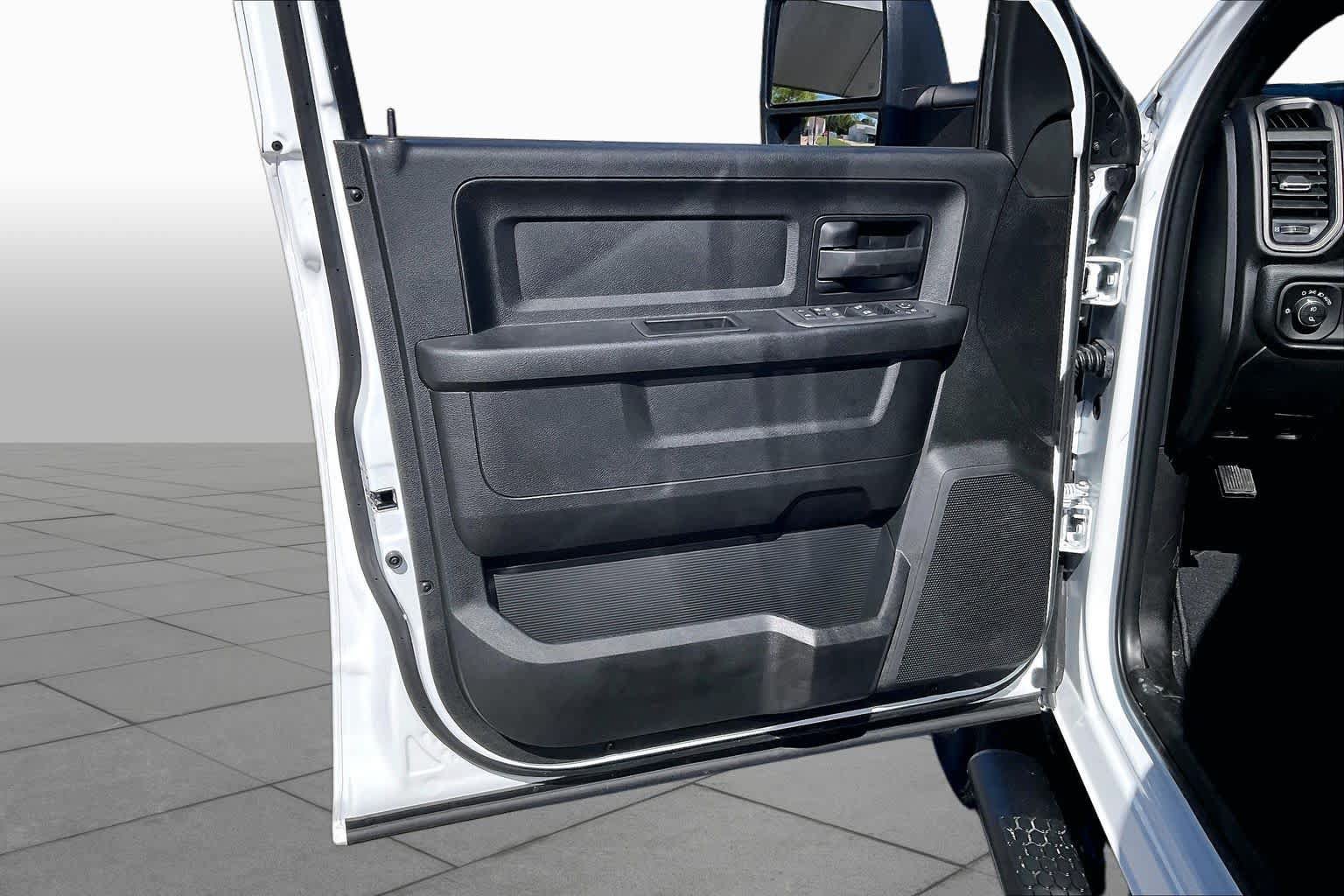New 2027 RAM 2500 Tradesman AWD/4WD image 10