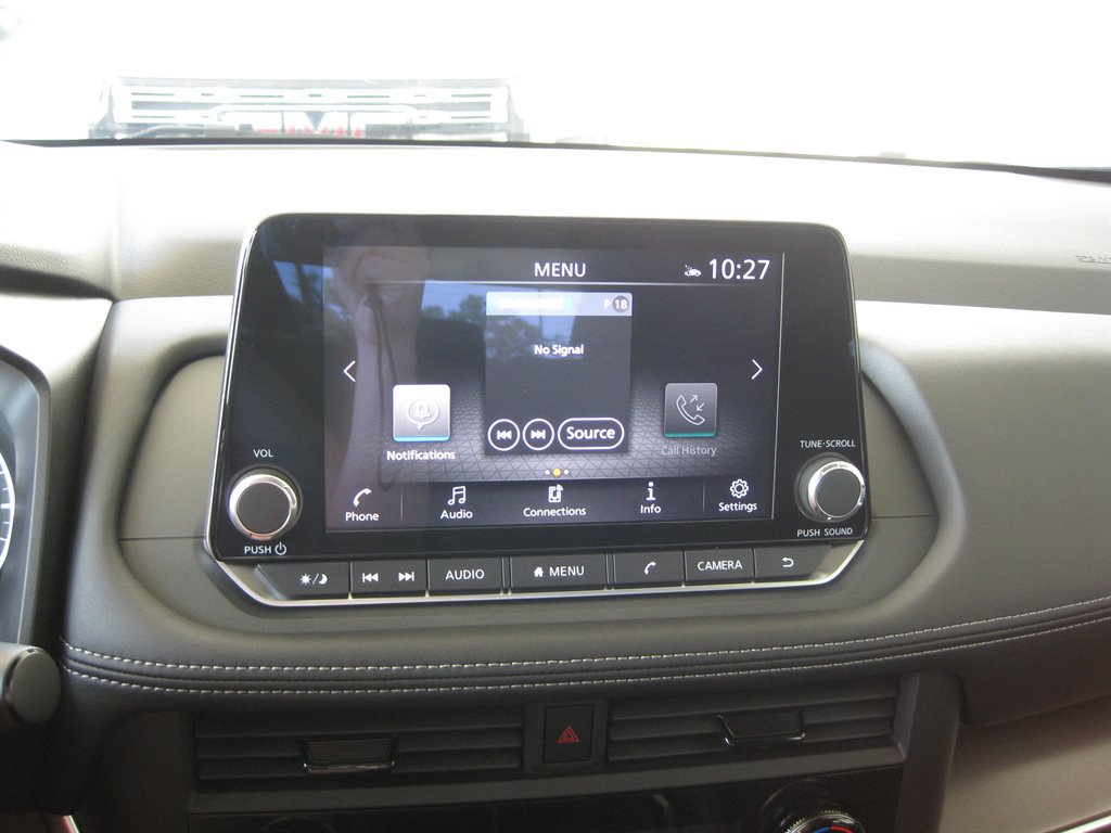 Used 2026 Nissan Rogue SV FWD image 14