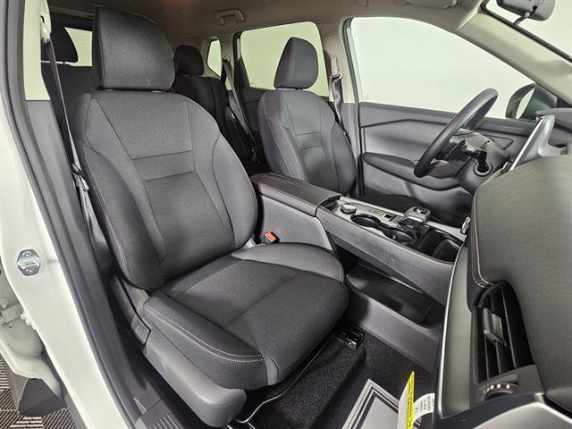 New 2026 Nissan Rogue S image 13