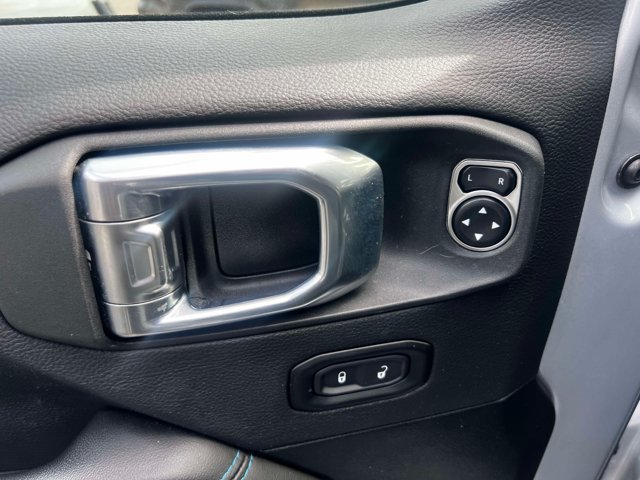 Used 2024 Jeep Wrangler High Altitude AWD/4WD image 17