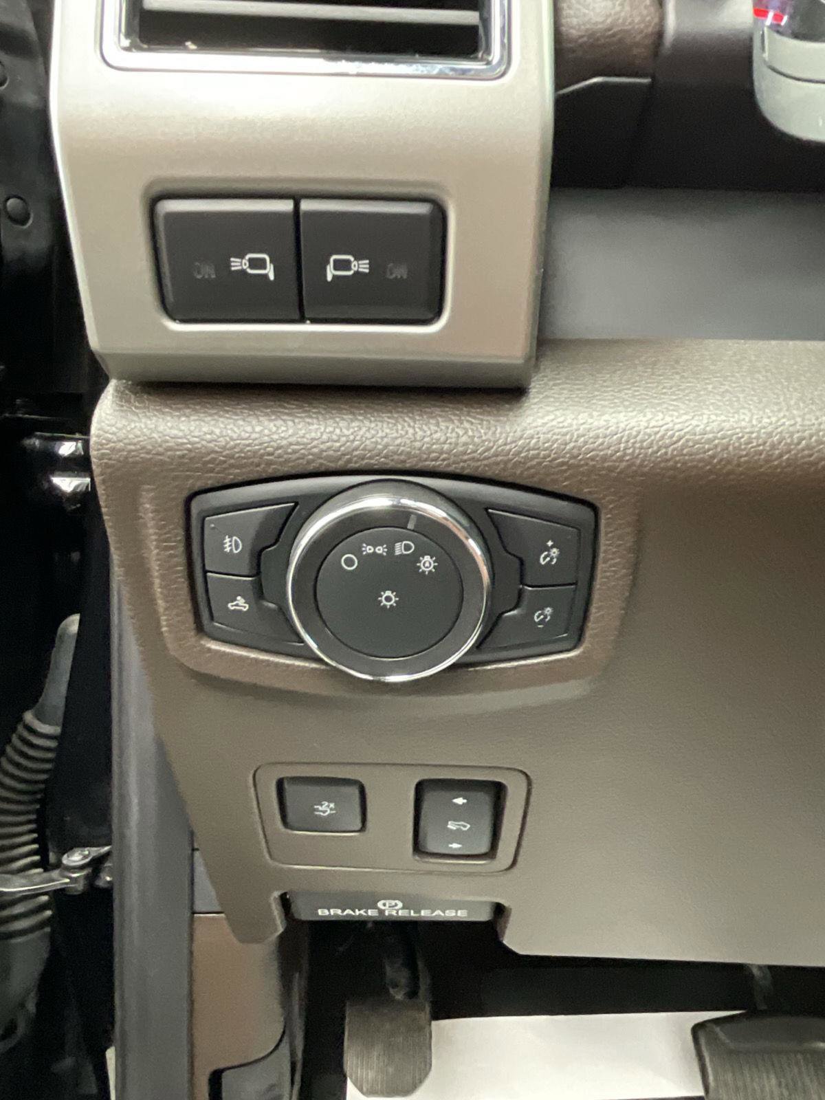Used 2022 Ford F250 King Ranch w/ King Ranch Ultimate Package AWD/4WD image 32