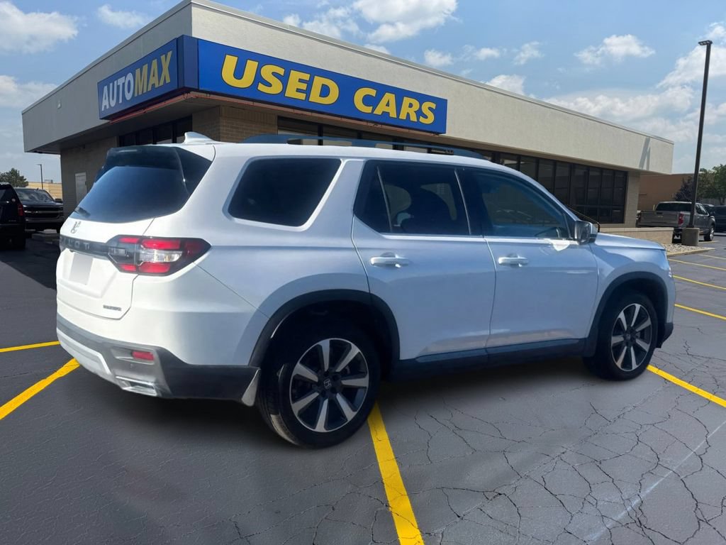 Certified 2023 Honda Pilot Touring image 5