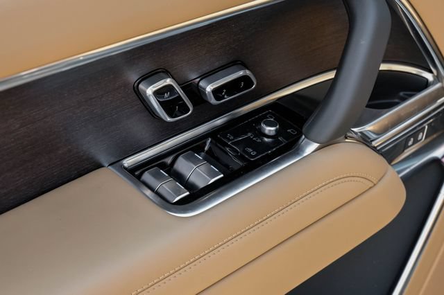 New 2026 Land Rover Range Rover SE AWD/4WD image 51