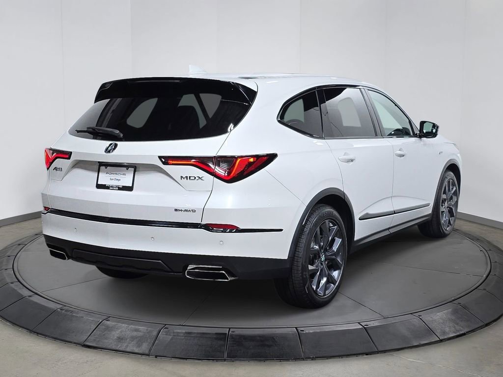 Used 2023 Acura MDX A-Spec image 7