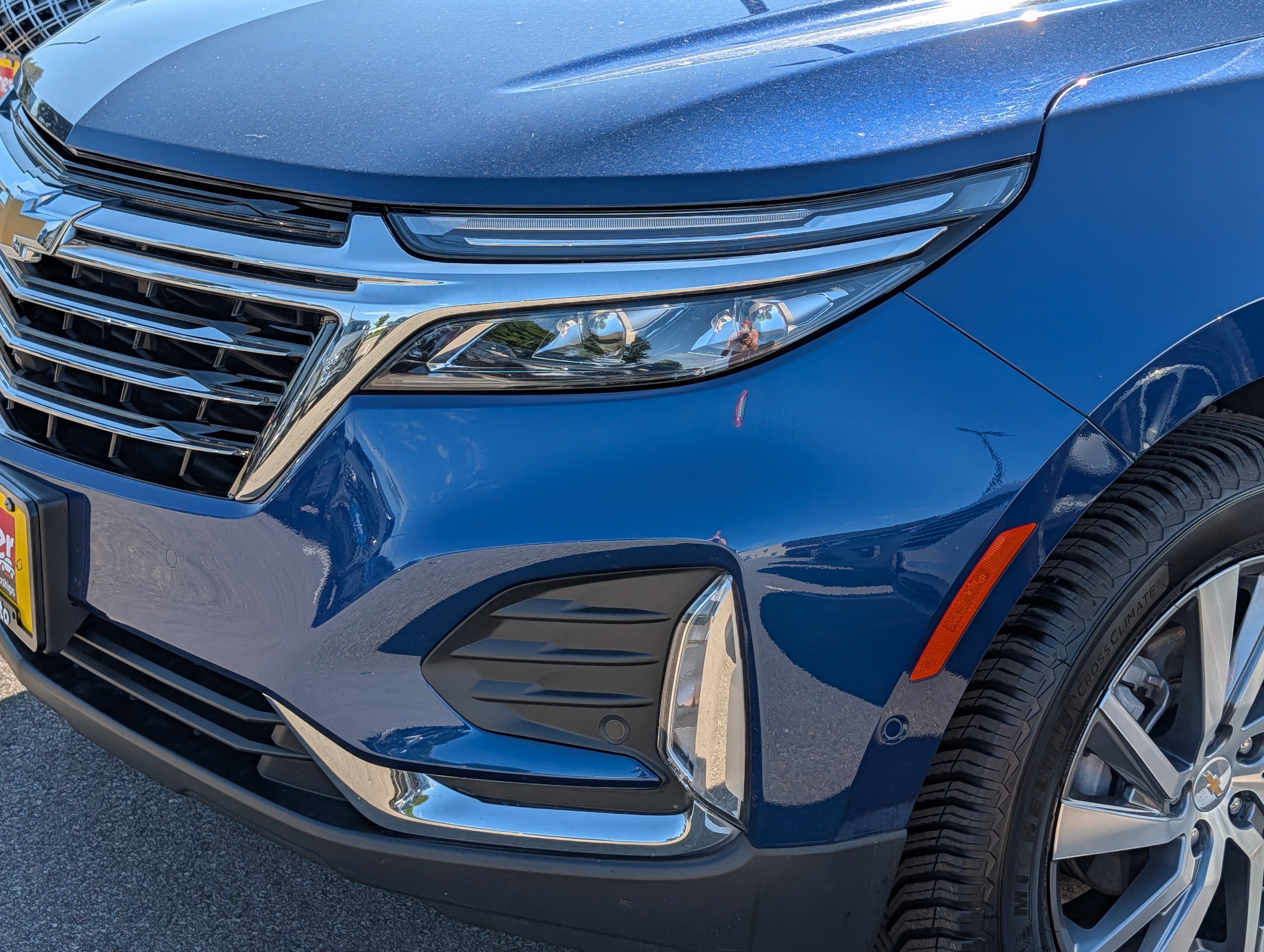 Used 2022 Chevrolet Equinox Premier AWD/4WD image 16