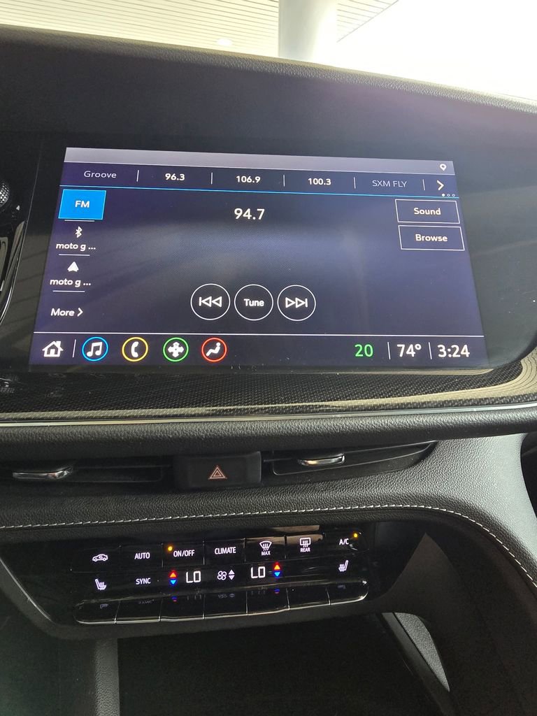 Used 2021 Buick Envision Essence w/ Sport Touring Package image 28