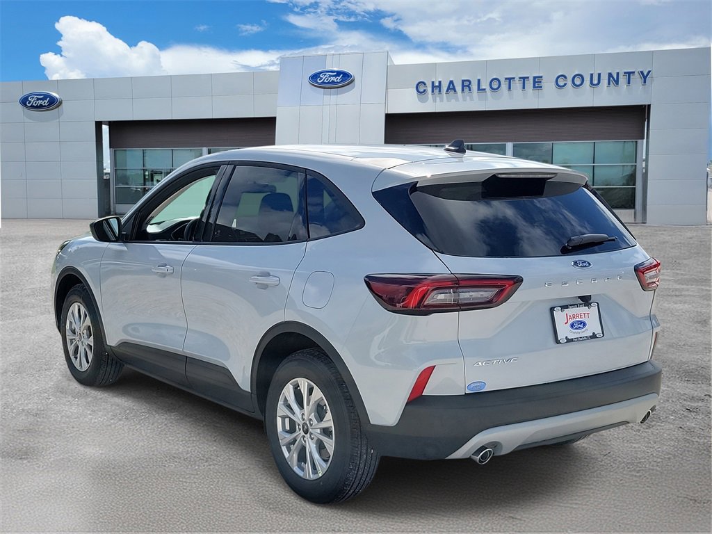 New 2026 Ford Escape Active image 3