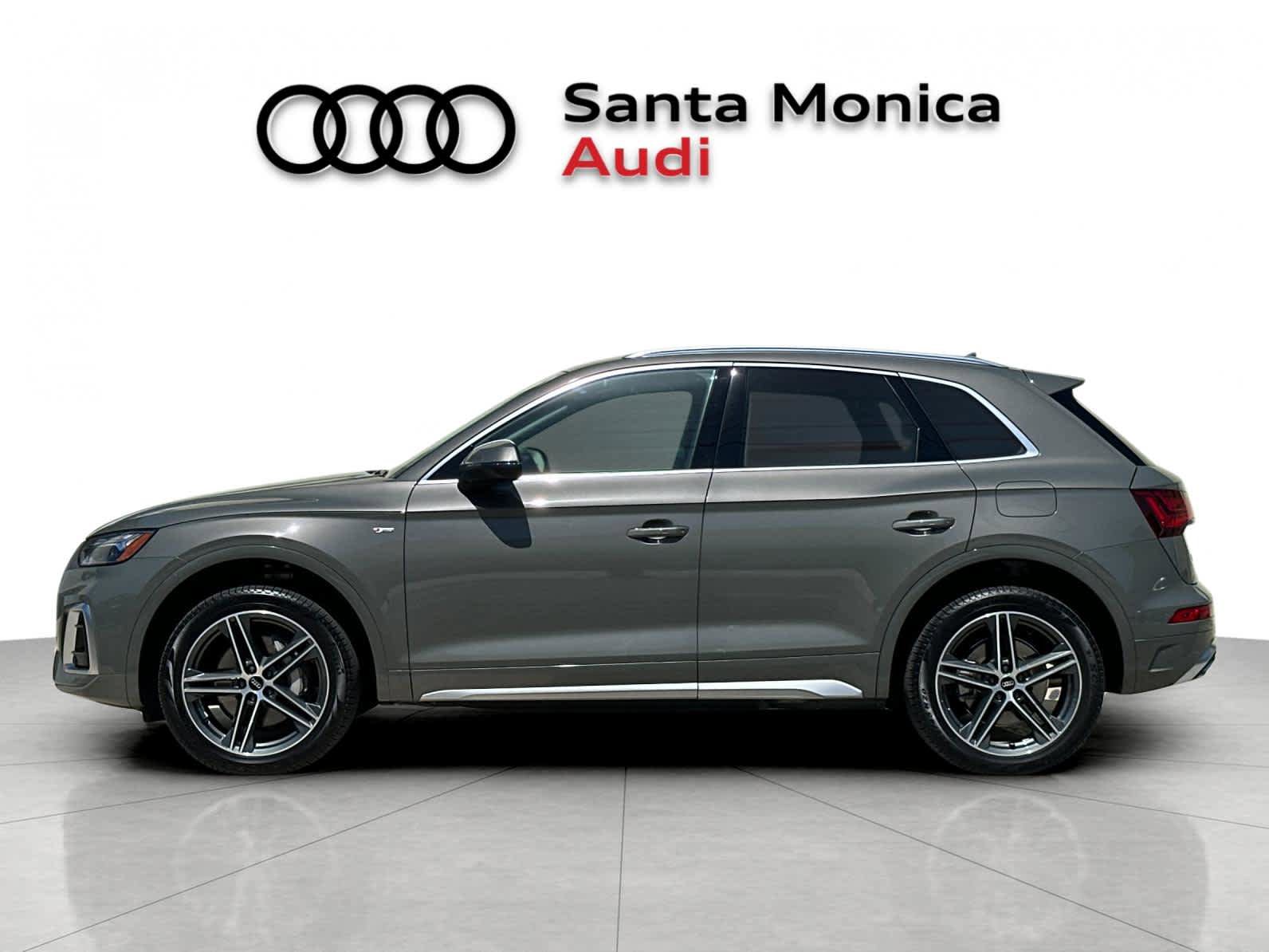 Used 2023 Audi Q5 e Premium w/ Convenience Package AWD/4WD image 5