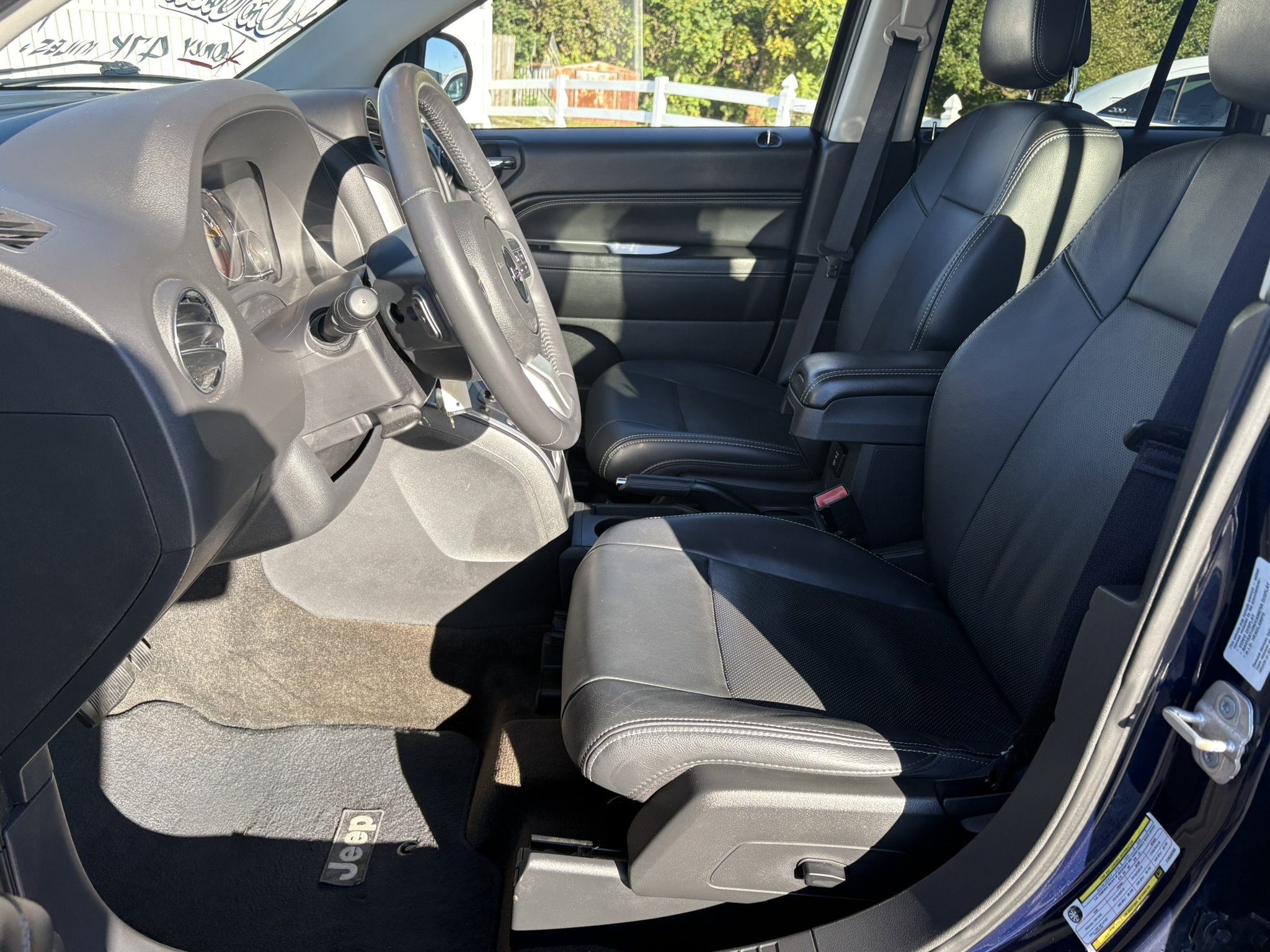 Used 2014 Jeep Compass Limited w/ Premium Sound Group AWD/4WD image 17