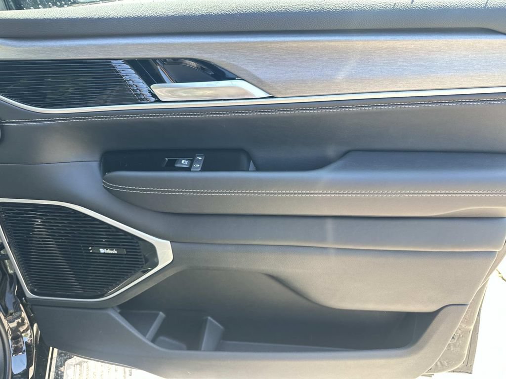 New 2026 Jeep Grand Wagoneer Limited AWD/4WD image 13