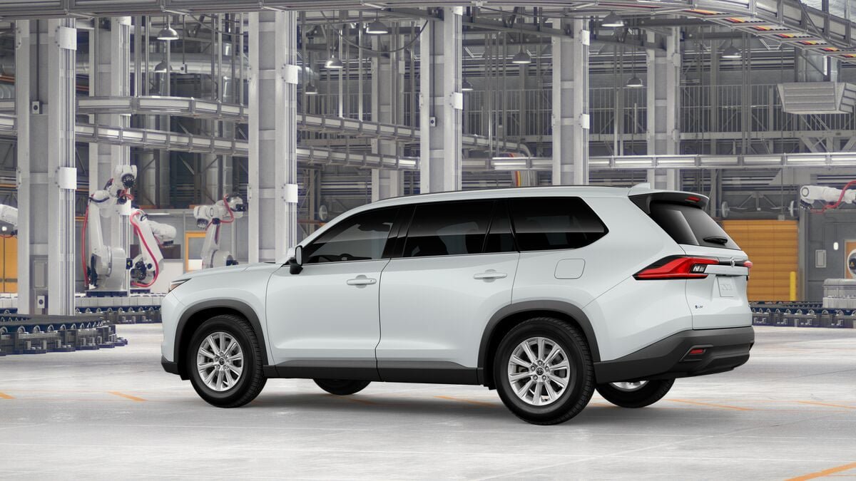 New 2026 Toyota Grand Highlander XLE FWD image 5