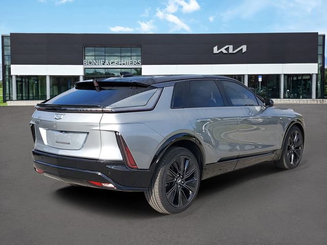 Used 2024 Cadillac Lyriq Sport image 4