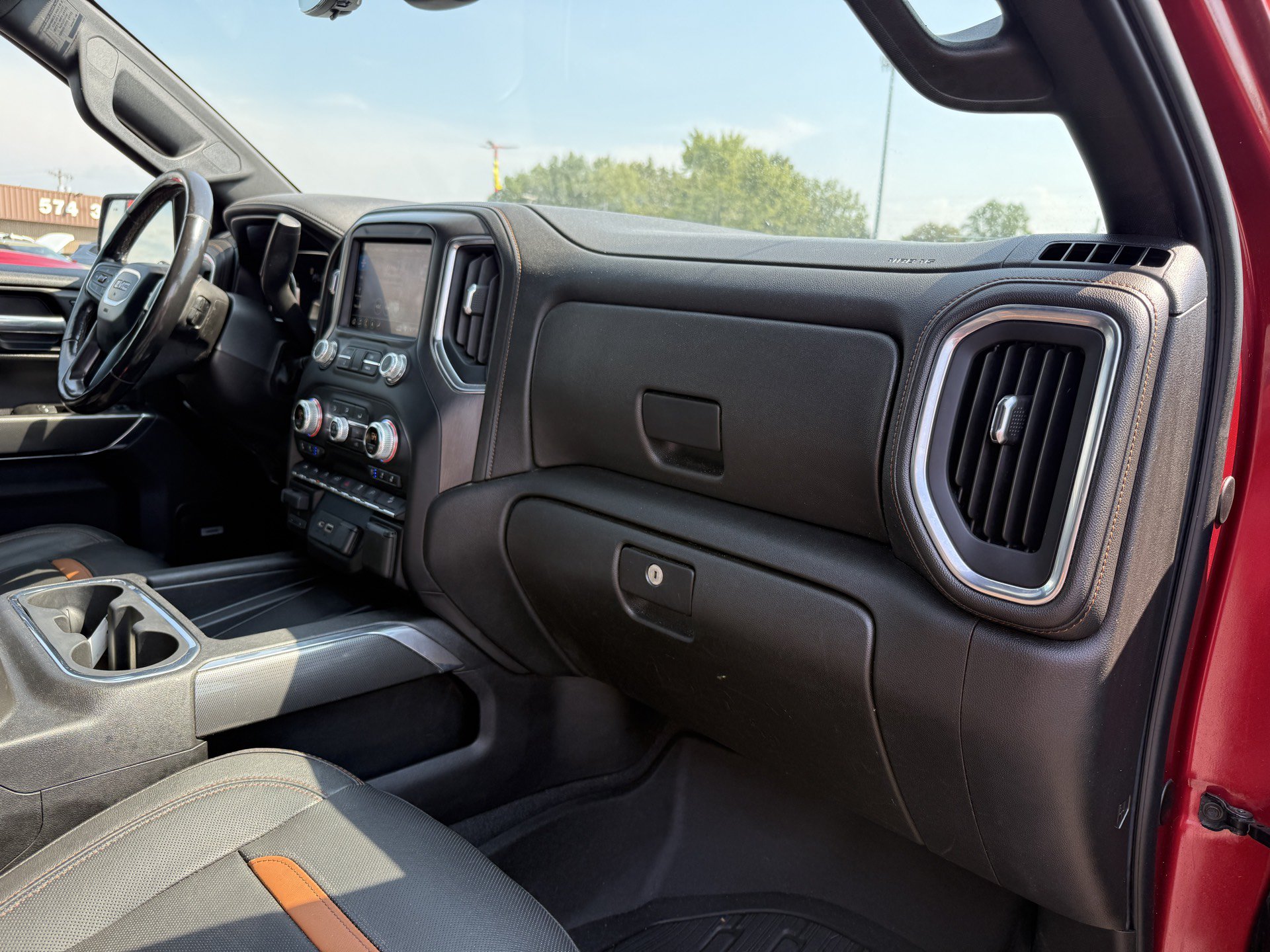Used 2019 GMC Sierra 1500 AT4 w/ AT4 Premium Package AWD/4WD image 27