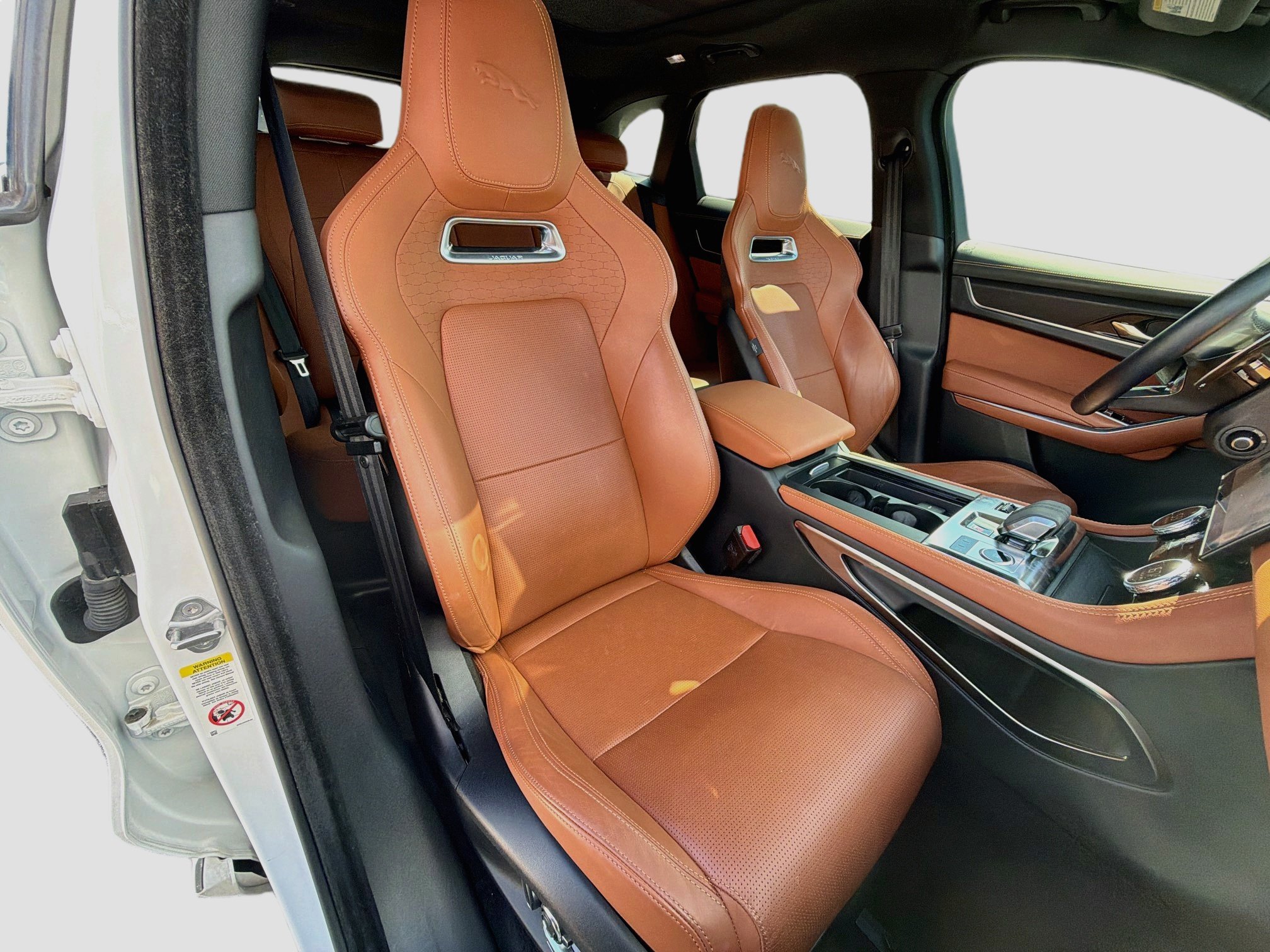 Used 2024 Jaguar F-PACE R-Dynamic S AWD/4WD image 14