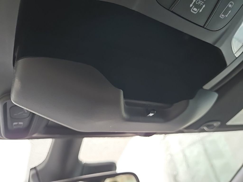 Used 2025 Chrysler Pacifica Limited image 68