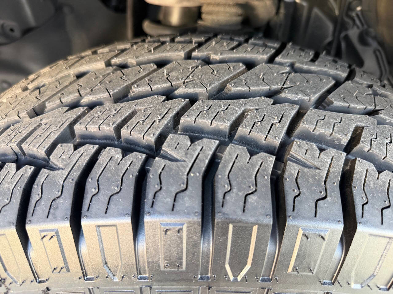 Used 2001 Toyota 4Runner Limited image 32