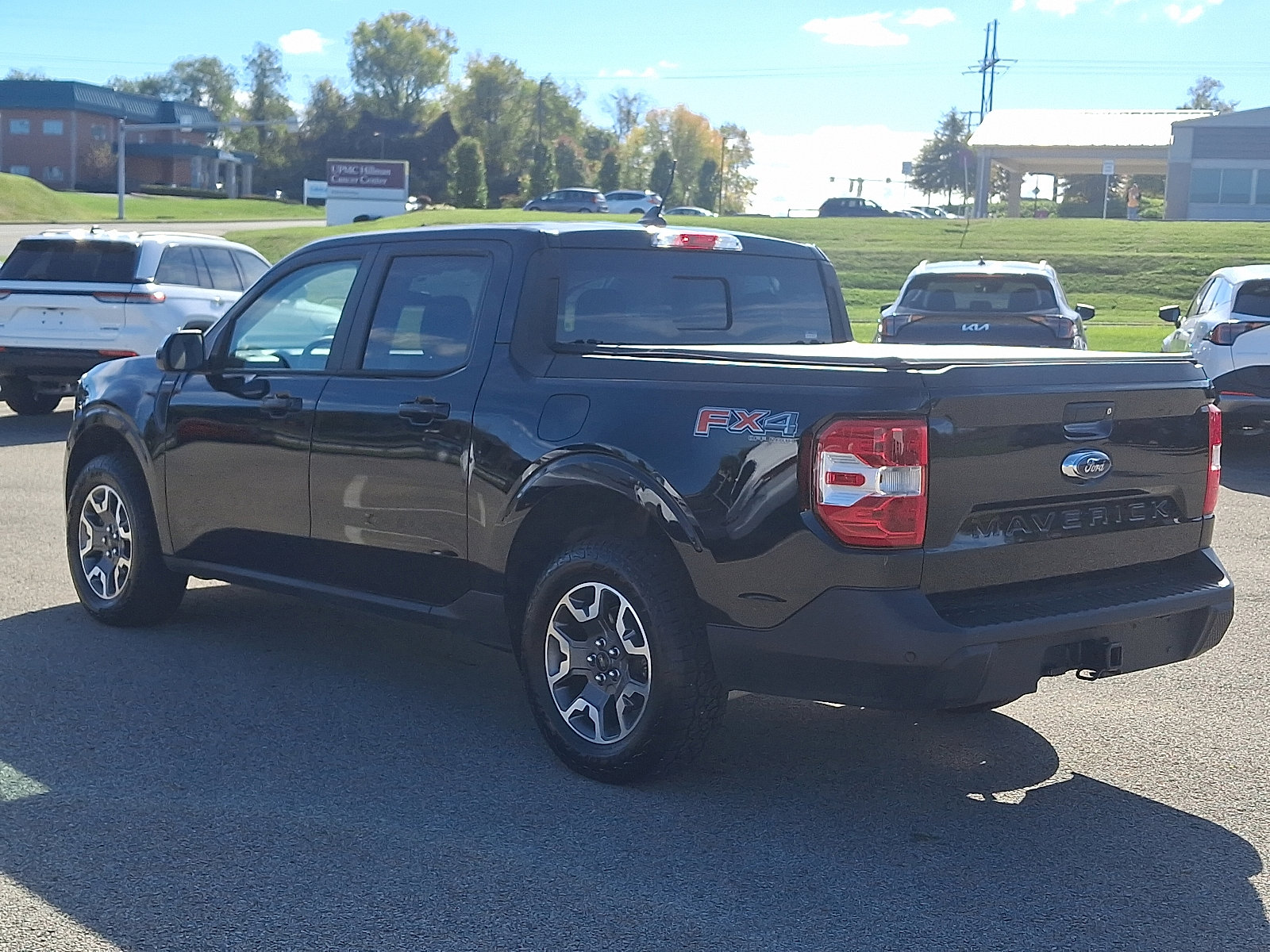 Used 2024 Ford Maverick Lariat w/ FX4 Off-Road Package image 4