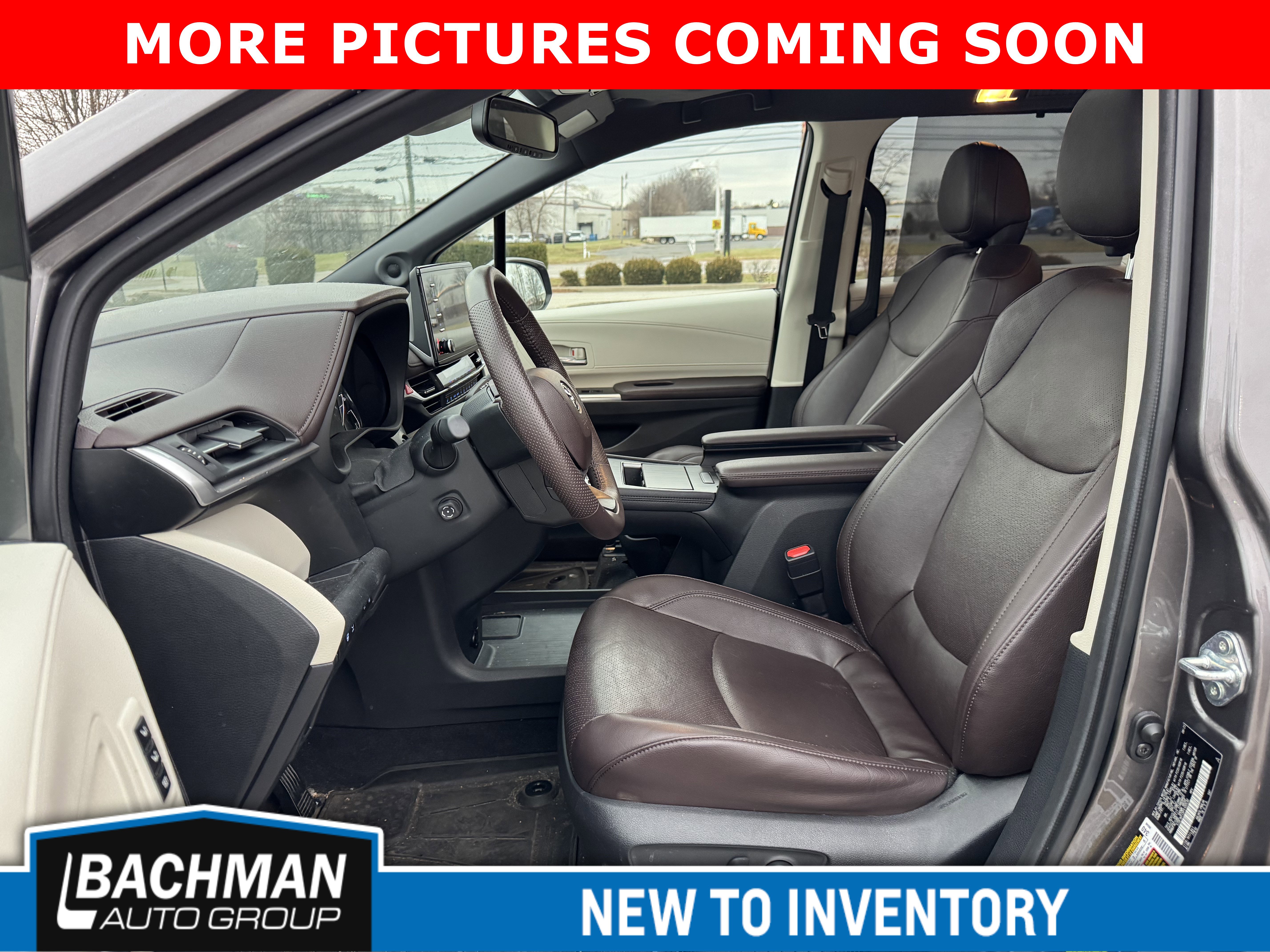 Used 2023 Toyota Sienna Platinum image 6