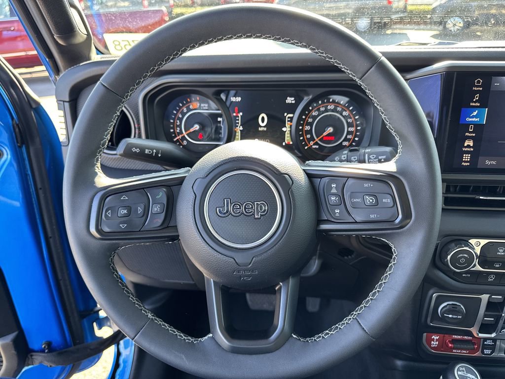 Certified 2025 Jeep Wrangler Rubicon image 12