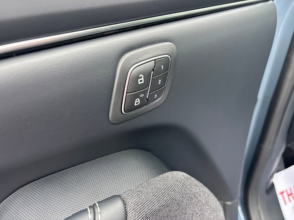 Used 2024 Ford Mustang Mach-E Premium image 25