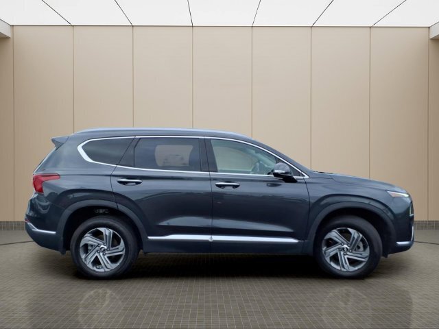 Used 2022 Hyundai Santa Fe SEL w/ Convenience + Premium Package AWD/4WD image 7