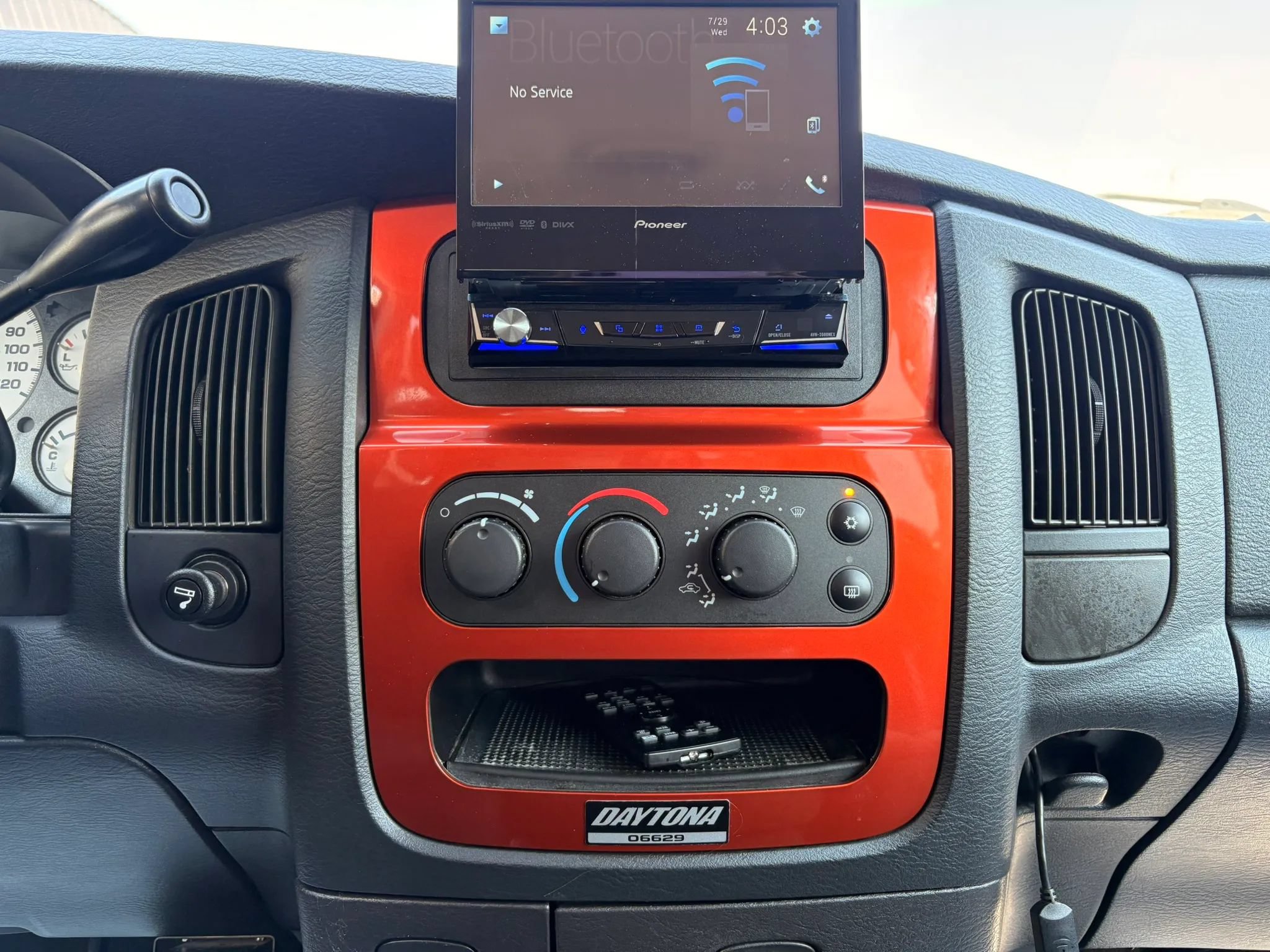 Used 2005 Dodge Ram 1500 Truck SLT w/ Daytona Edition Group AWD/4WD image 20