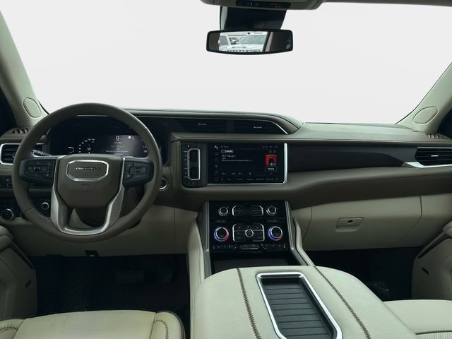 Used 2023 GMC Yukon XL Denali AWD/4WD image 13