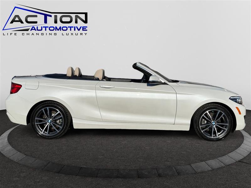 Used 2018 BMW 230i Convertible image 9