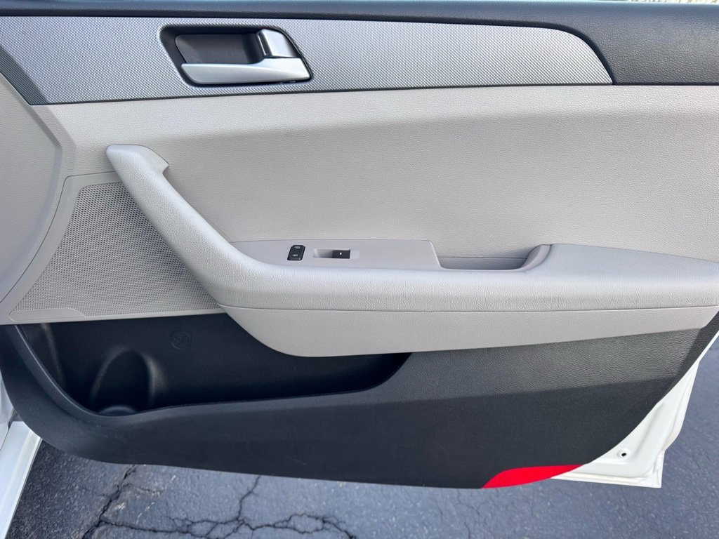 Used 2017 Hyundai Sonata SE image 21