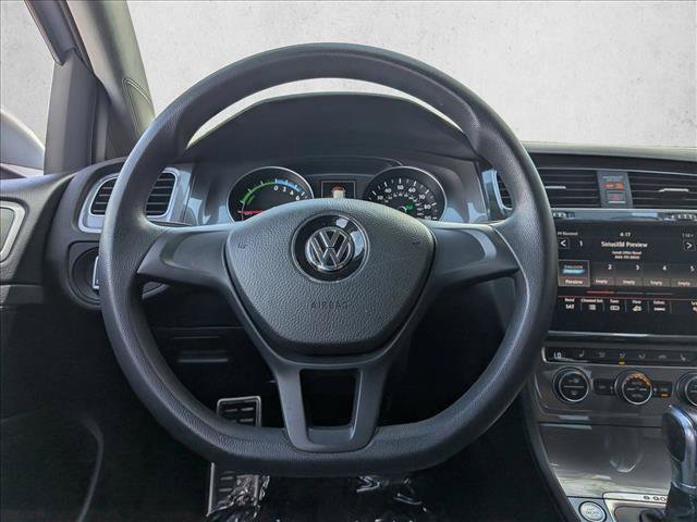 Used 2015 Volkswagen e-Golf Limited Edition FWD image 13
