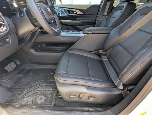 New 2026 Chevrolet Equinox EV LT FWD image 9