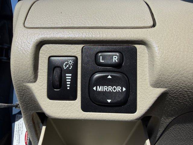 Used 2008 Toyota Yaris Sedan FWD image 10