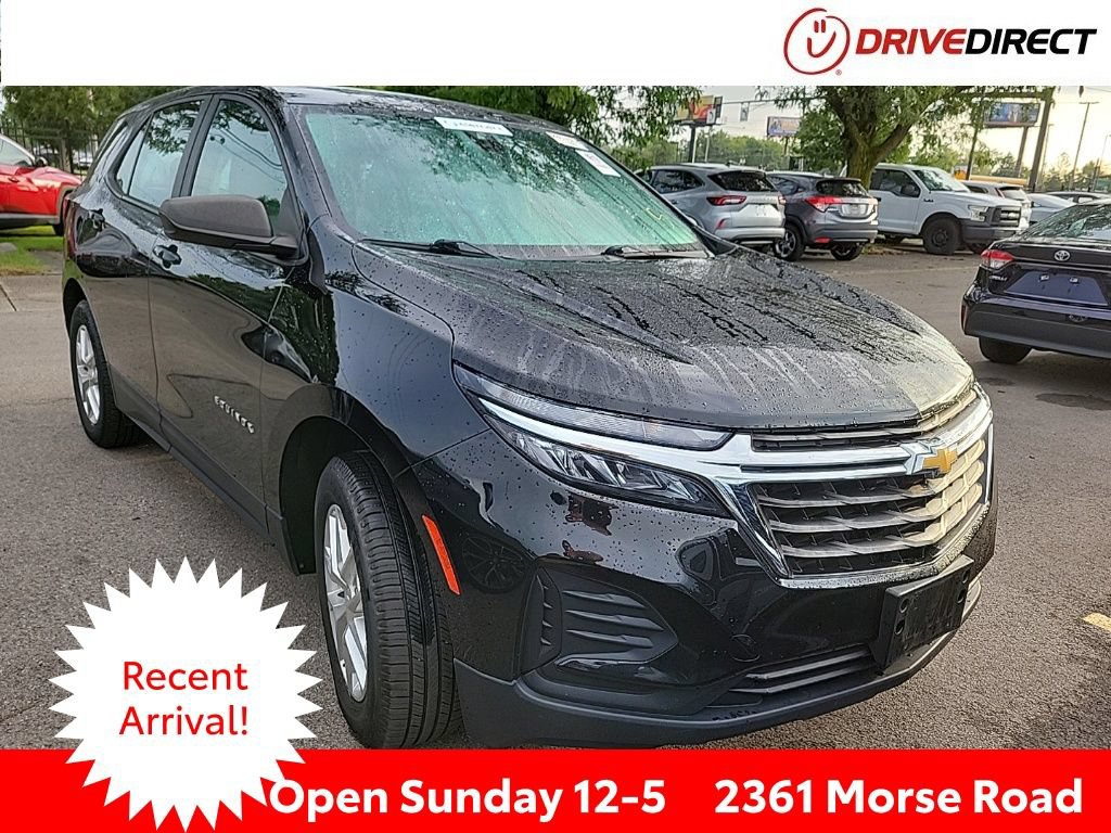 Used 2022 Chevrolet Equinox LS AWD/4WD image 1