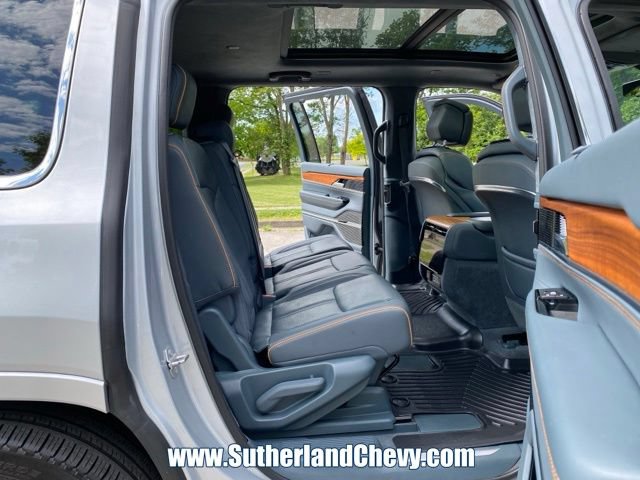 Used 2023 Jeep Grand Wagoneer Series II w/ Flexible Seating Group AWD/4WD image 43