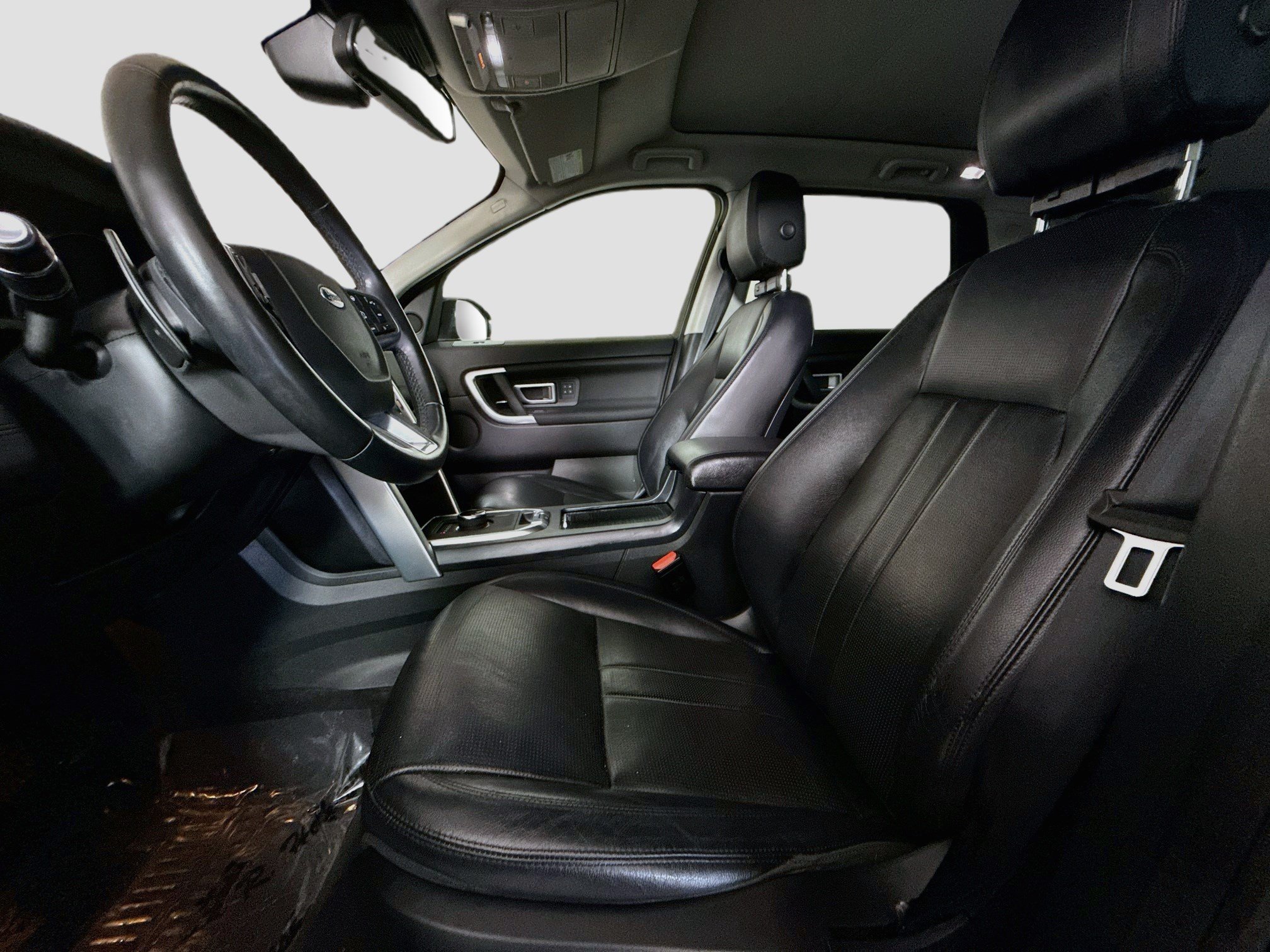 Used 2019 Land Rover Discovery Sport AWD/4WD image 22