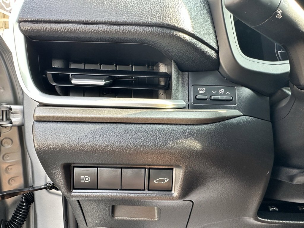Used 2024 Toyota Grand Highlander XLE image 10