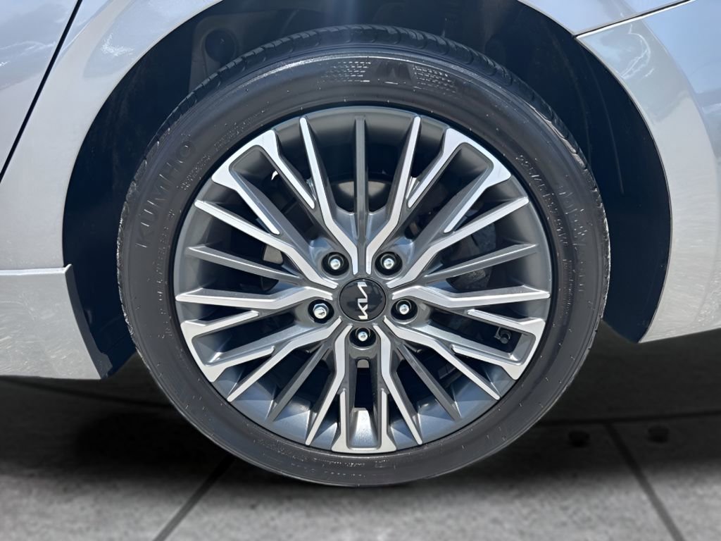 Used 2023 Kia Forte GT-Line w/ GT-Line Premium Package FWD image 31