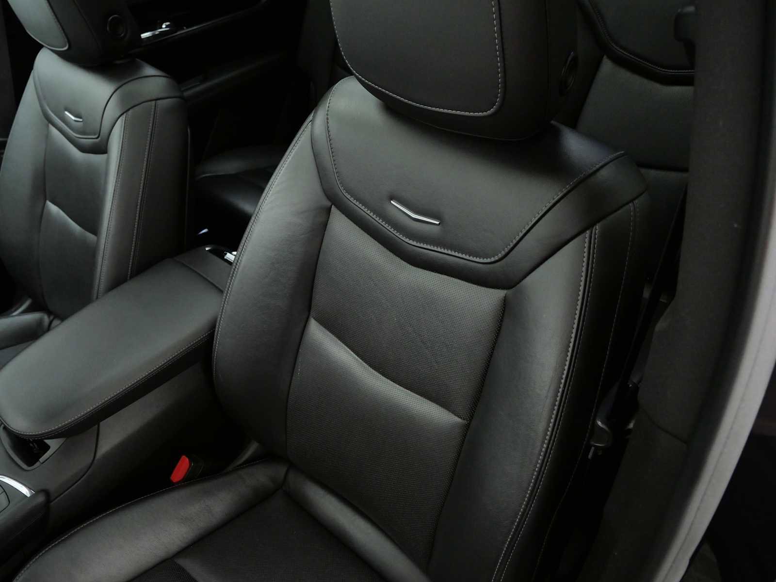 Used 2020 Cadillac XT6 Premium Luxury image 20