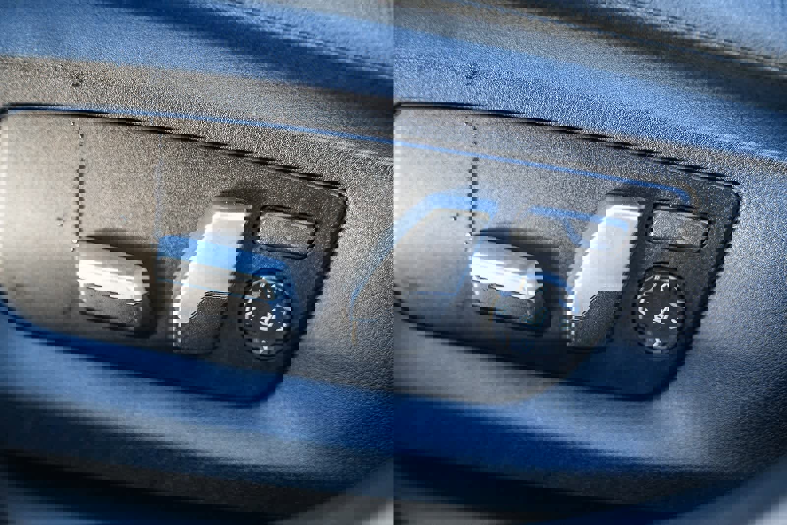 Used 2018 BMW 530e w/ M Sport Package 2 image 20