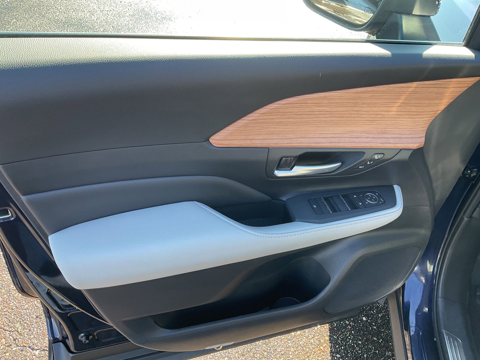 Used 2026 Toyota Grand Highlander Limited image 10