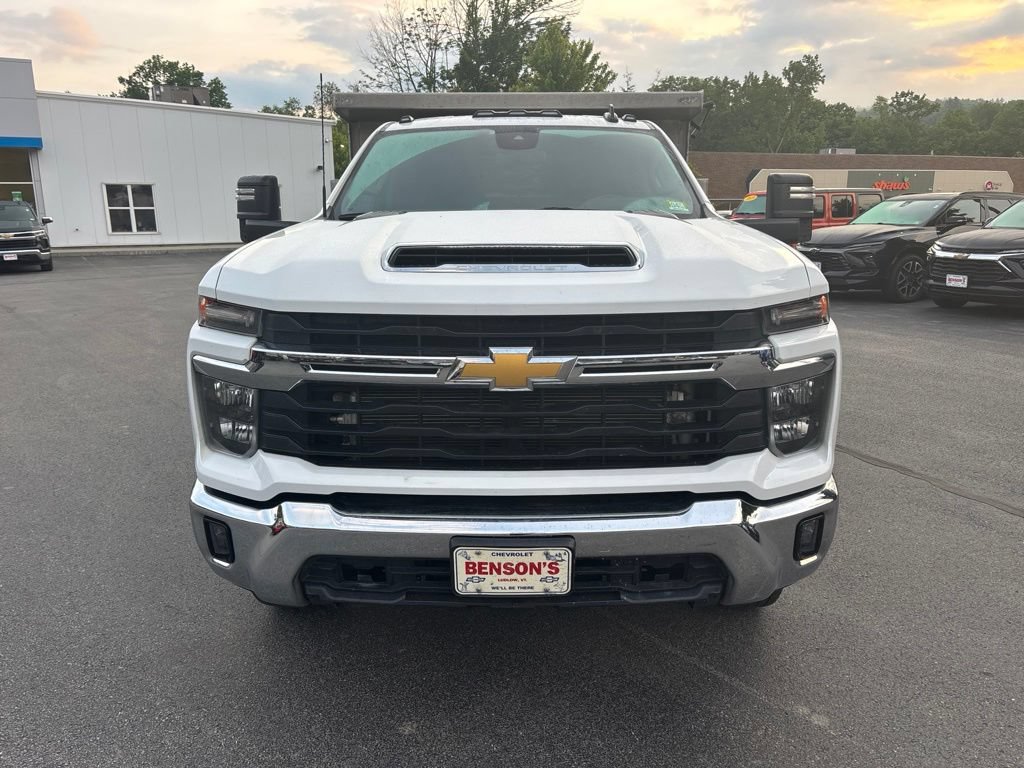 Used 2024 Chevrolet Silverado 3500 LT w/ Convenience Package AWD/4WD image 8