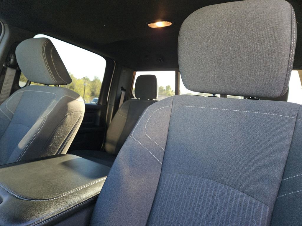 Used 2024 RAM 3500 Tradesman w/ Chrome Appearance Group image 28