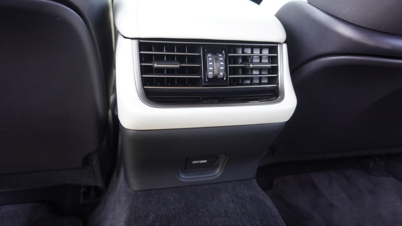 Used 2021 Lexus LS 500 F Sport w/ Dynamic Handling Package RWD image 33