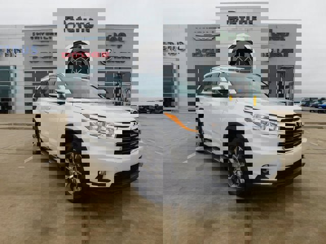 Used 2014 Toyota Highlander XLE