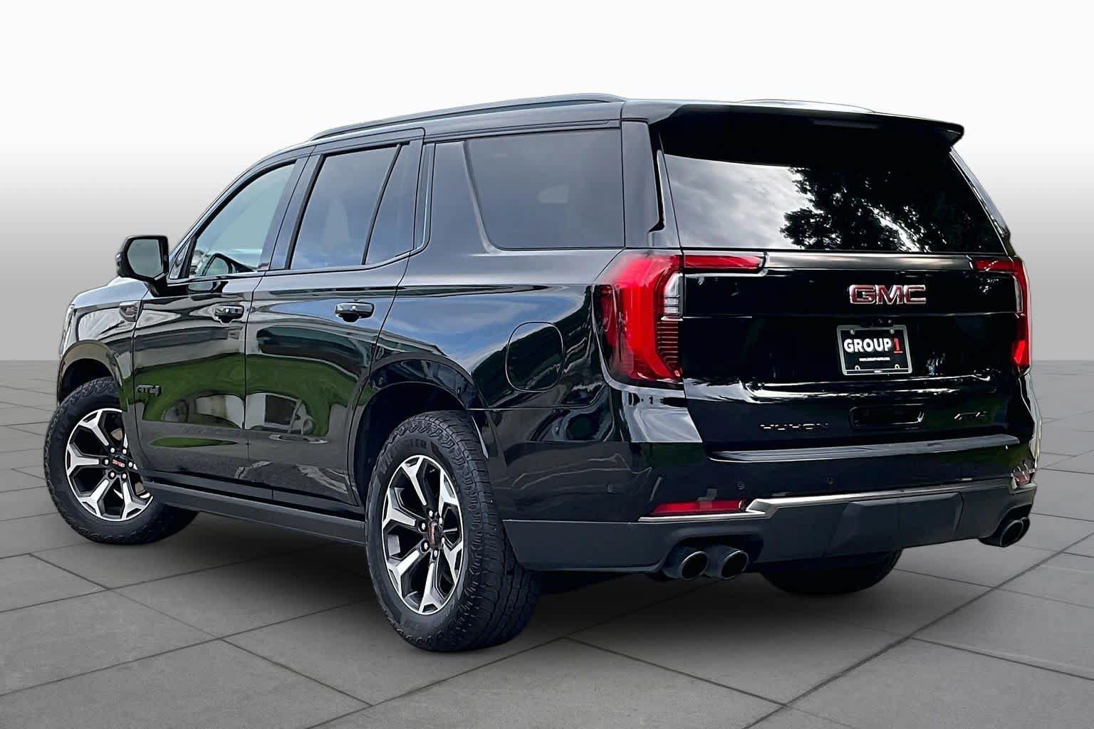 Used 2025 GMC Yukon AT4 Ultimate w/ LPO, Floor Liner Package AWD/4WD image 12