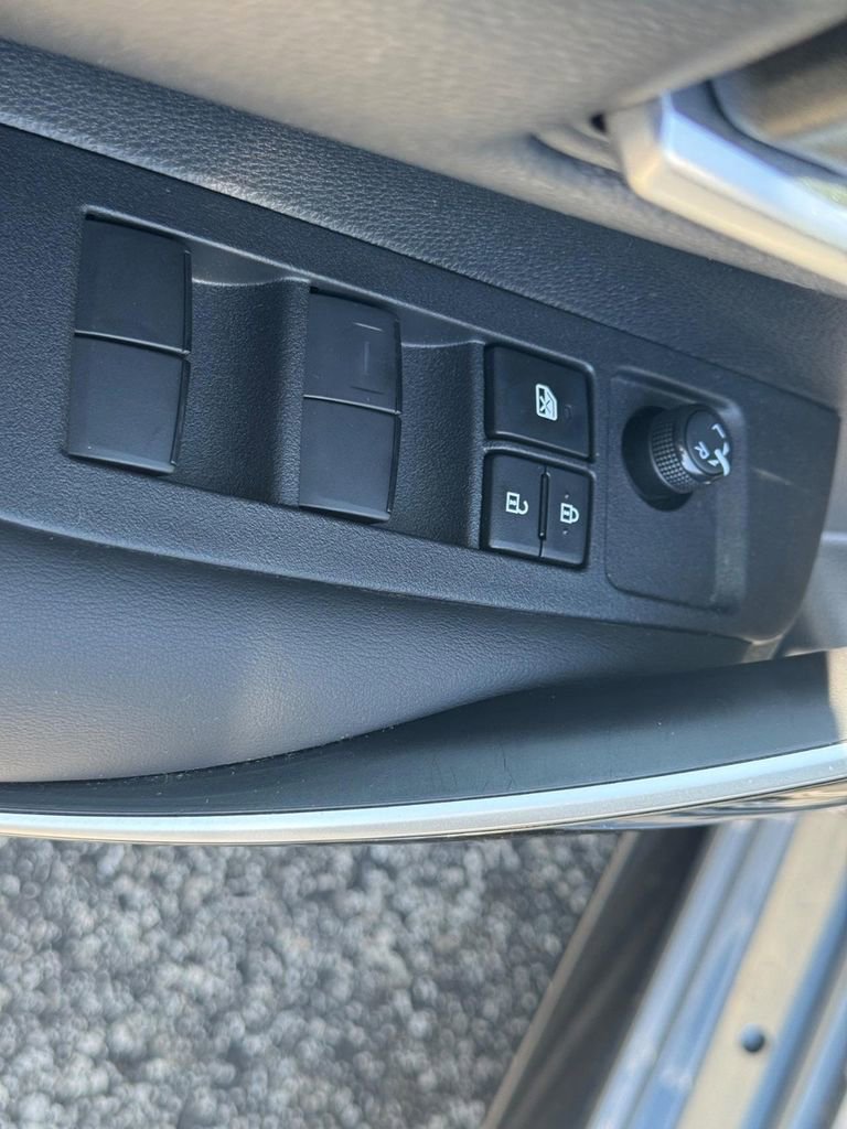 Used 2023 Toyota Corolla XSE FWD image 15