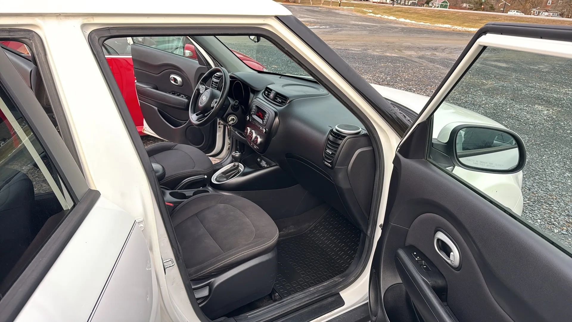 Used 2016 Kia Soul image 9