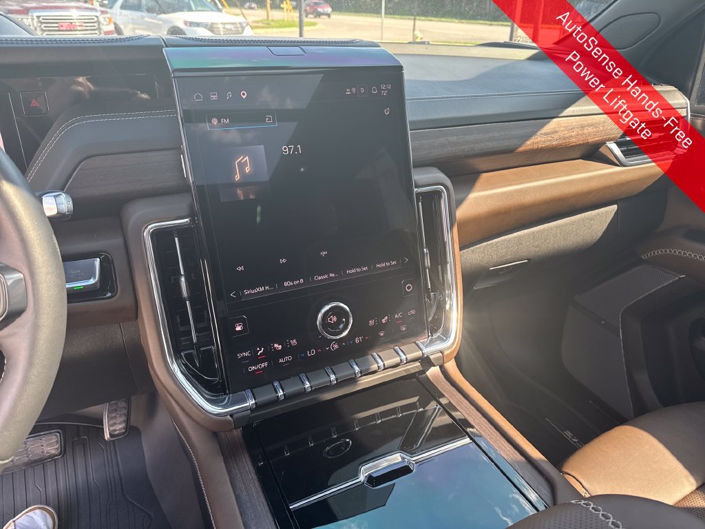 Used 2026 GMC Yukon XL Denali Ultimate AWD/4WD image 14