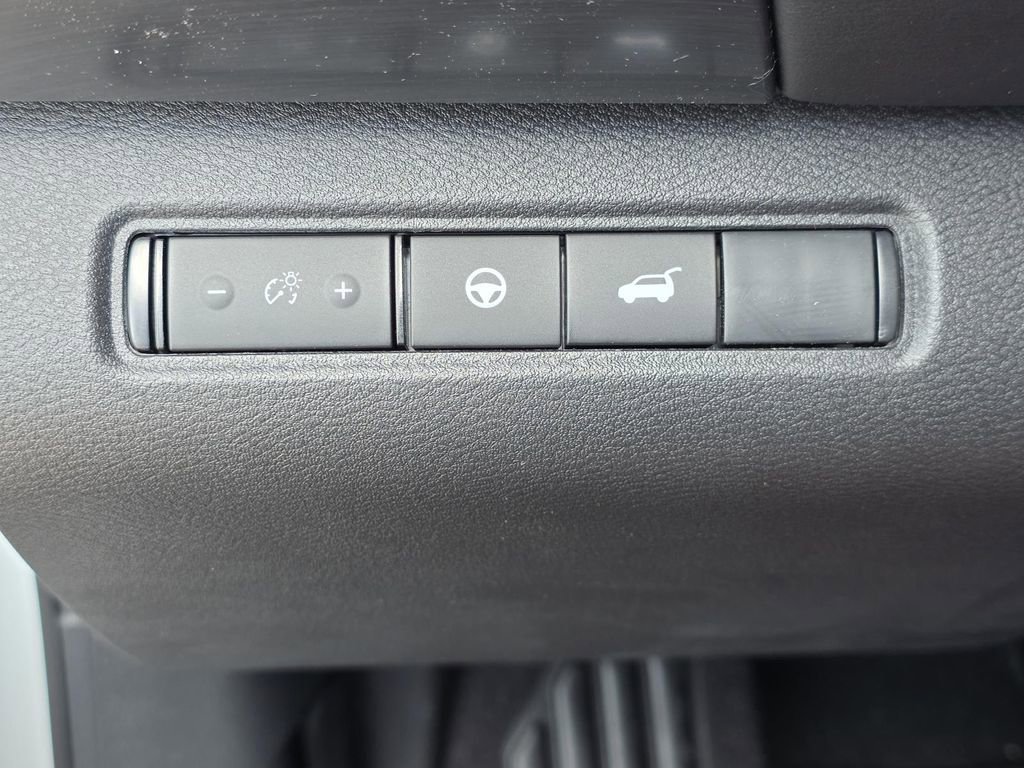 New 2026 Nissan Pathfinder SL image 35