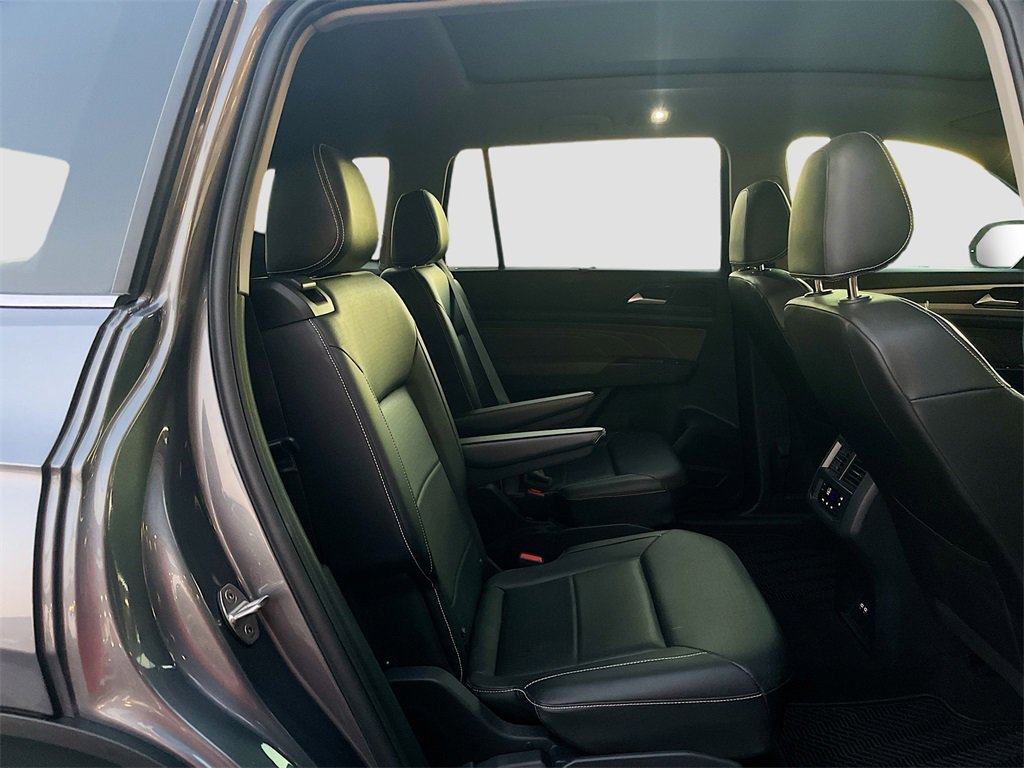 Used 2023 Volkswagen Atlas SE w/ Panoramic Sunroof Package image 28